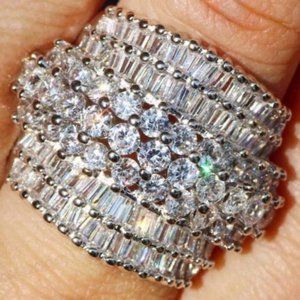 NEW 18 CT 925 SILVER PRINCESS CUT DIAMOND RING, CUTE RING, SHINY RING.